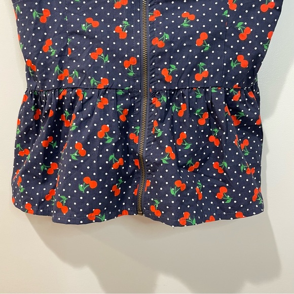 Iris | Cherry Ruched Ruffled Top - Picture 3 of 8